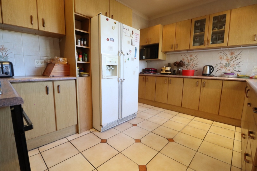 3 Bedroom Property for Sale in Kabega Park Eastern Cape